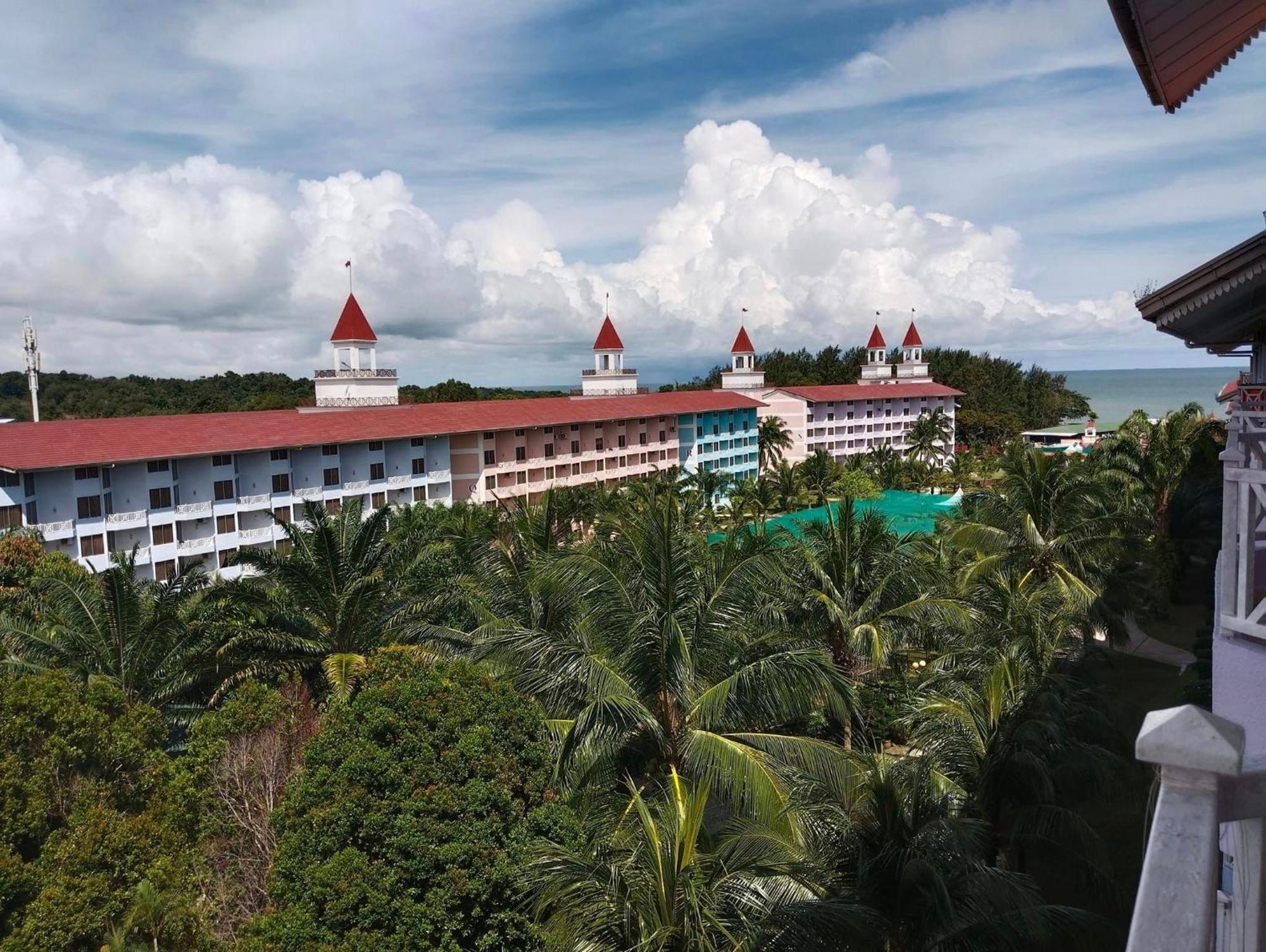 Lotus Desaru Beach Resort & Spa Bandar Penawar Eksteriør bilde